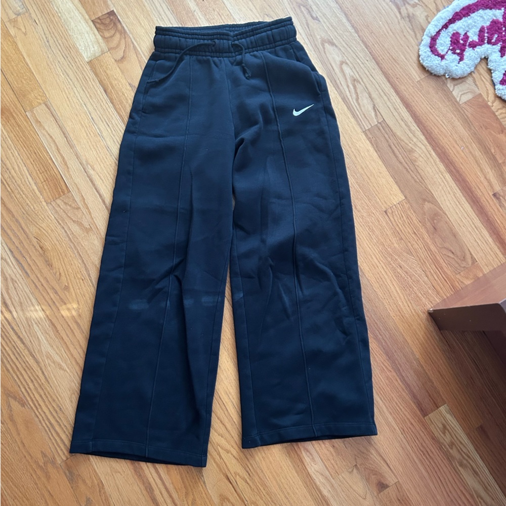 Nike Sportswear Women's Phoenix Fleece High-Waisted Wide-Leg Sweatpants Black XS